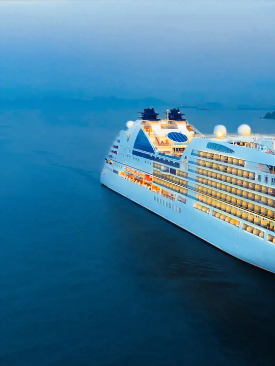 Blue Water Shipping: Transport and logistics services worldwide